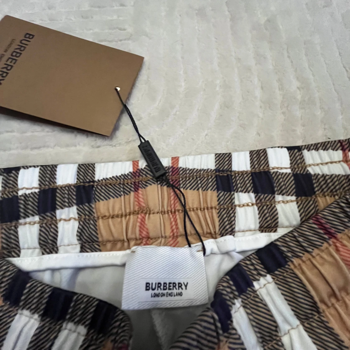  Burberry shorts  - 3