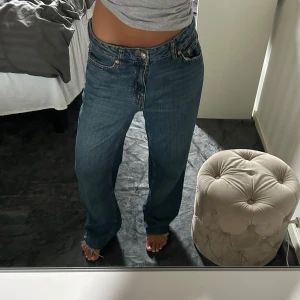 Gina tricot jeans - superfina oversized jeans från gina, endast använda ett fåtal gånger❤️