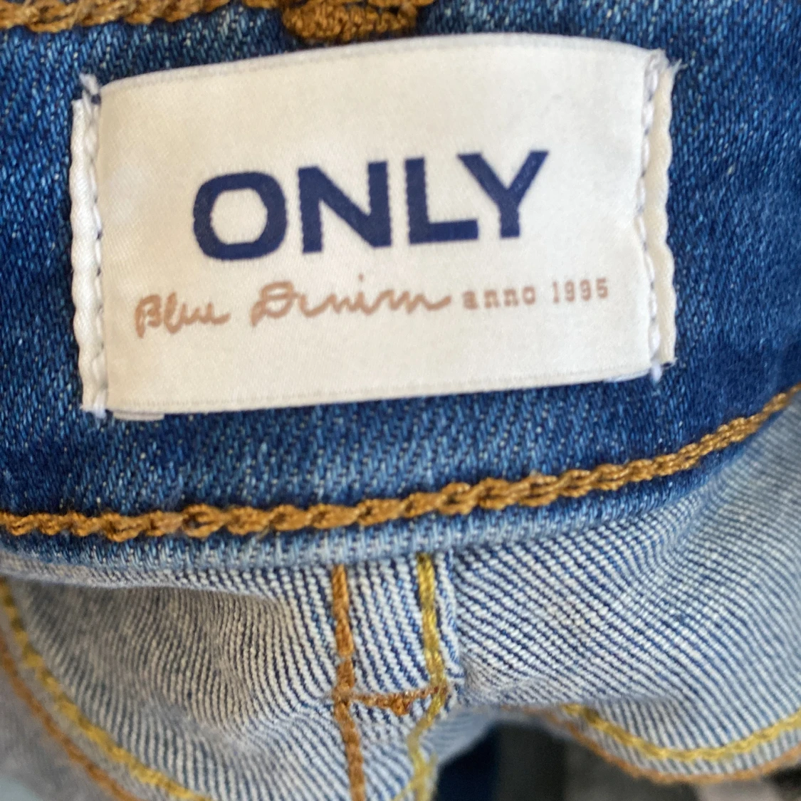 Blå bootcut jeans från ONLY - 2