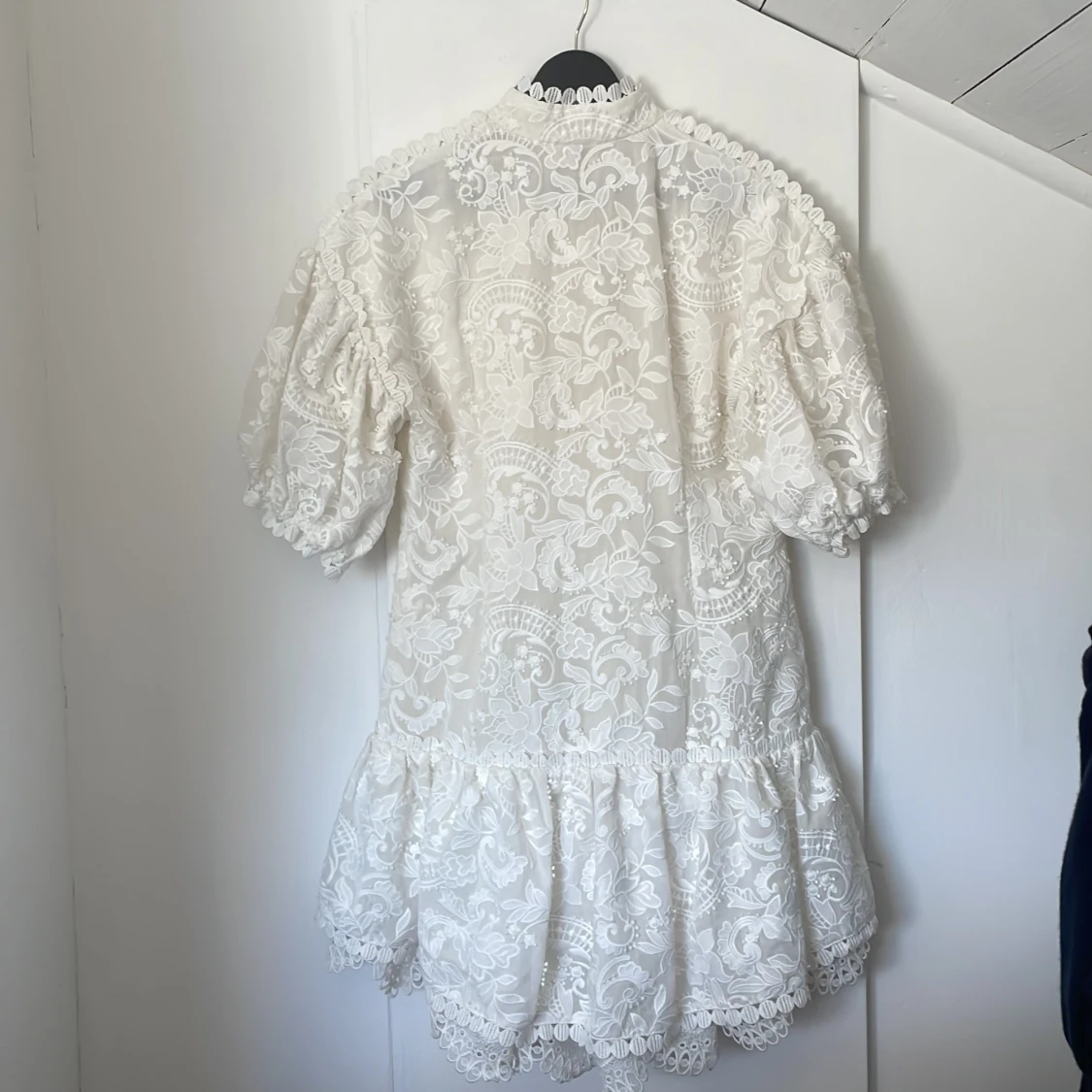 IXIAH Vit Klänning - 4