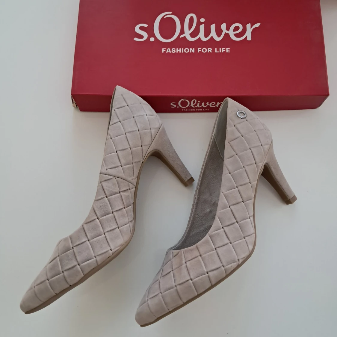 Beige pumps i läder från s.Oliver - 3