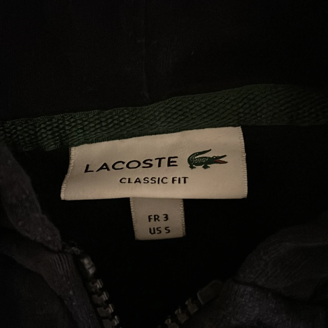 Mörkblå hoodie från Lacoste - 2
