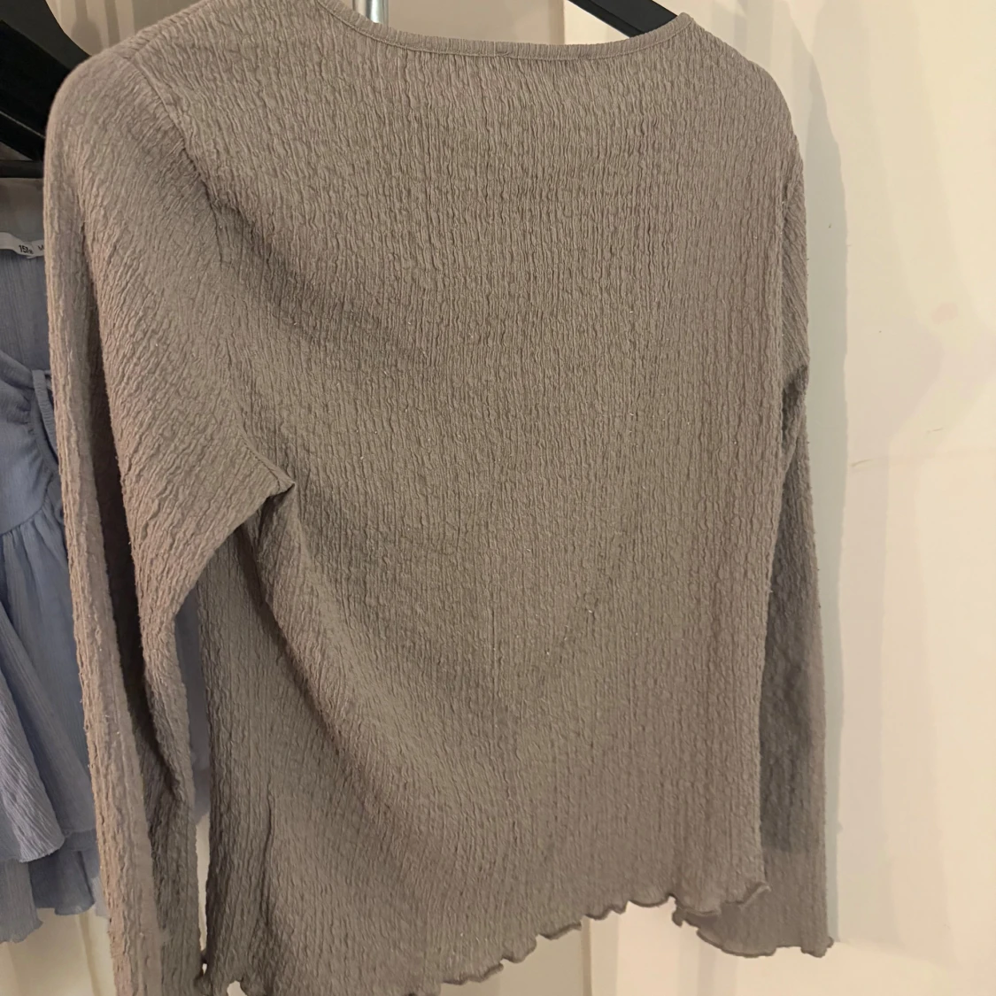 Grå långärmad topp från lager 157 - 1