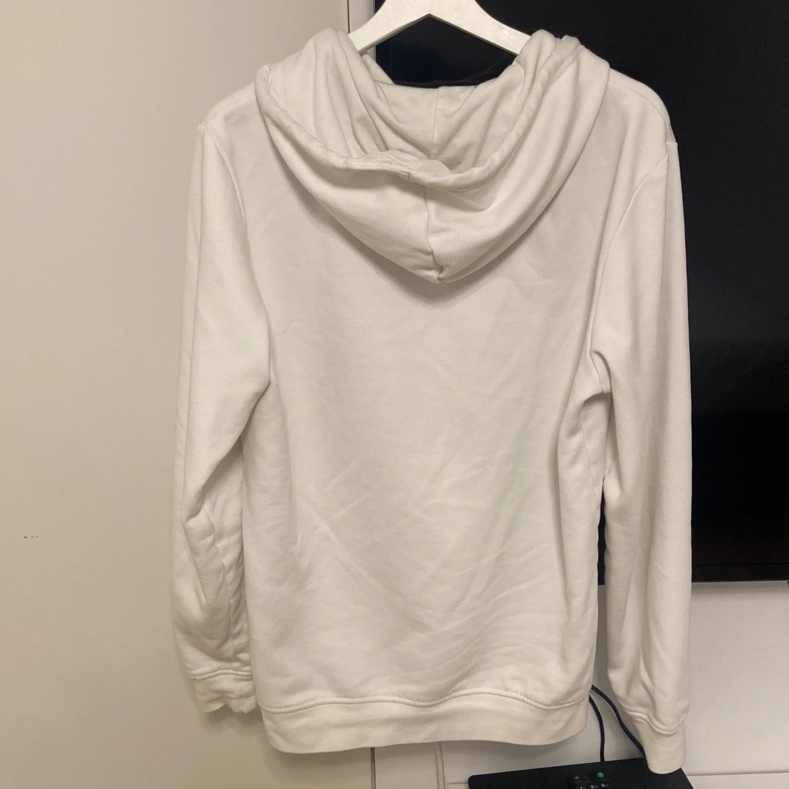 Vit hoodie från Pier One - 1