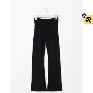 Knitted yoga pants  - Snygga “stickade” yoga pants från Gina Young! Endast använda 2-3 gånger så dem är i nyskick❣️