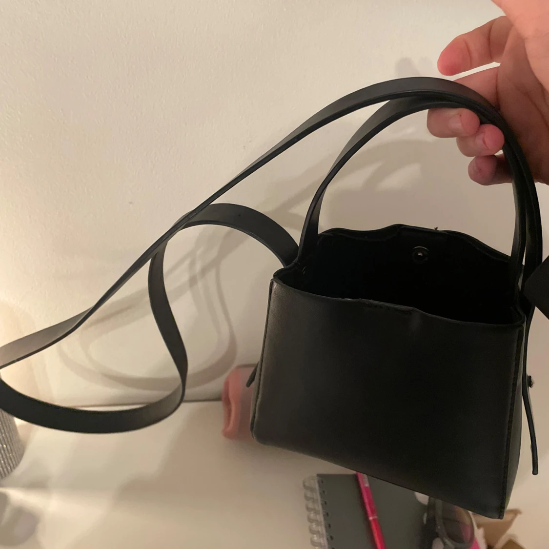 Svart axelväska - 1