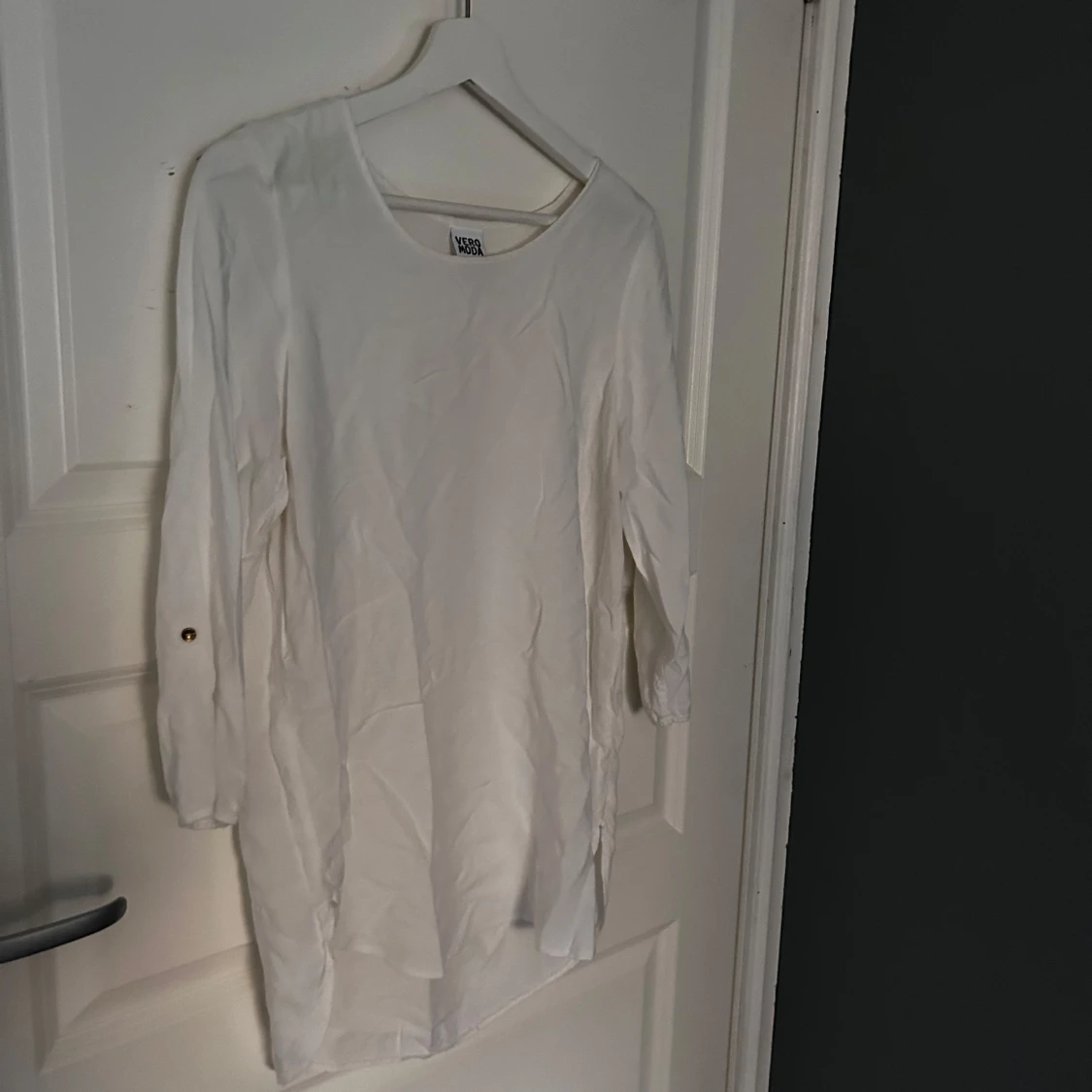 Vit långärmad klänning från Vero Moda - 2