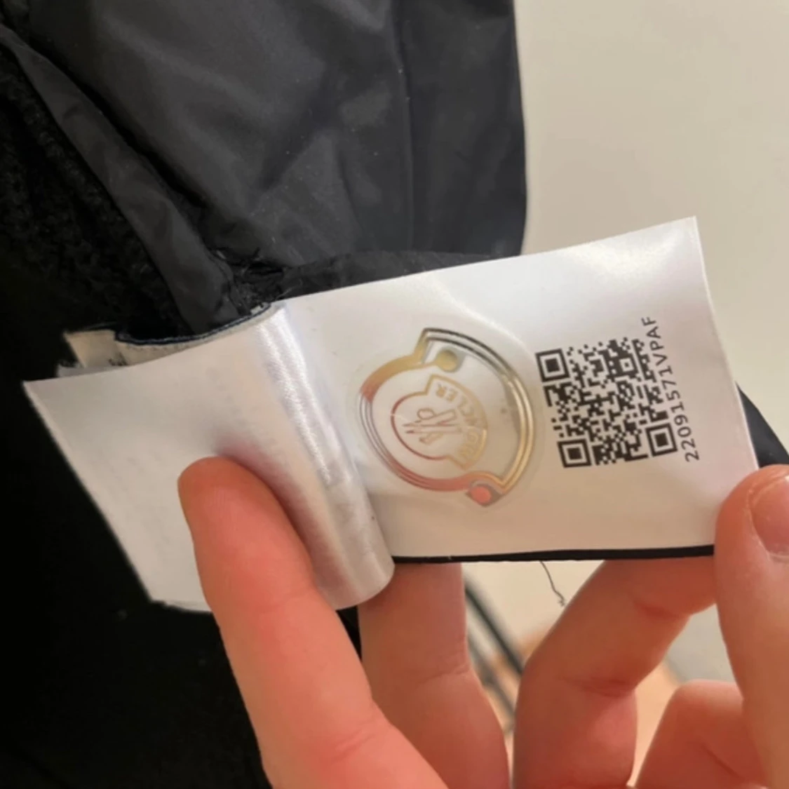 Svart pufferjacka från Moncler - 3