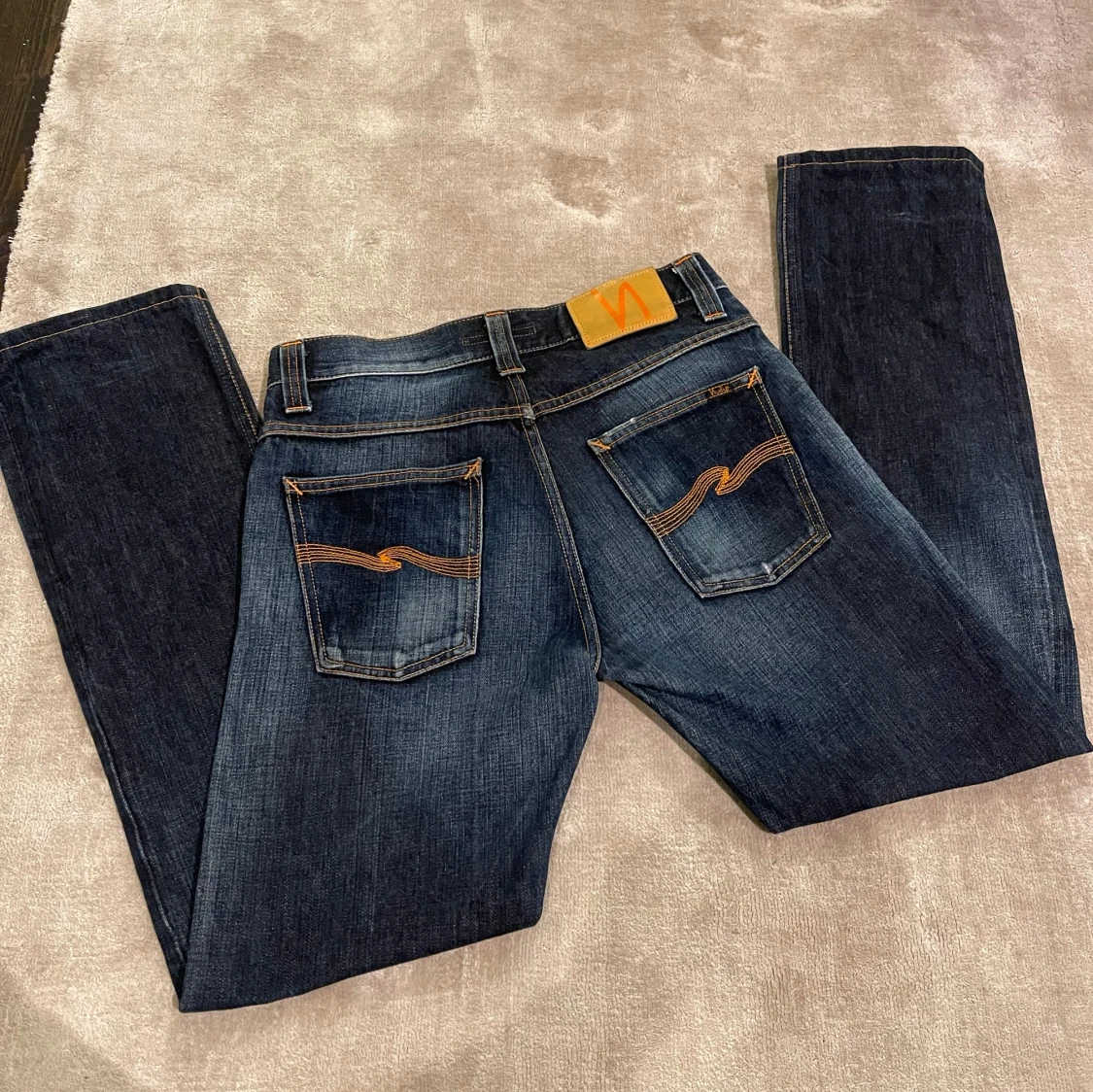 Nudie Jeans med fet tvätt