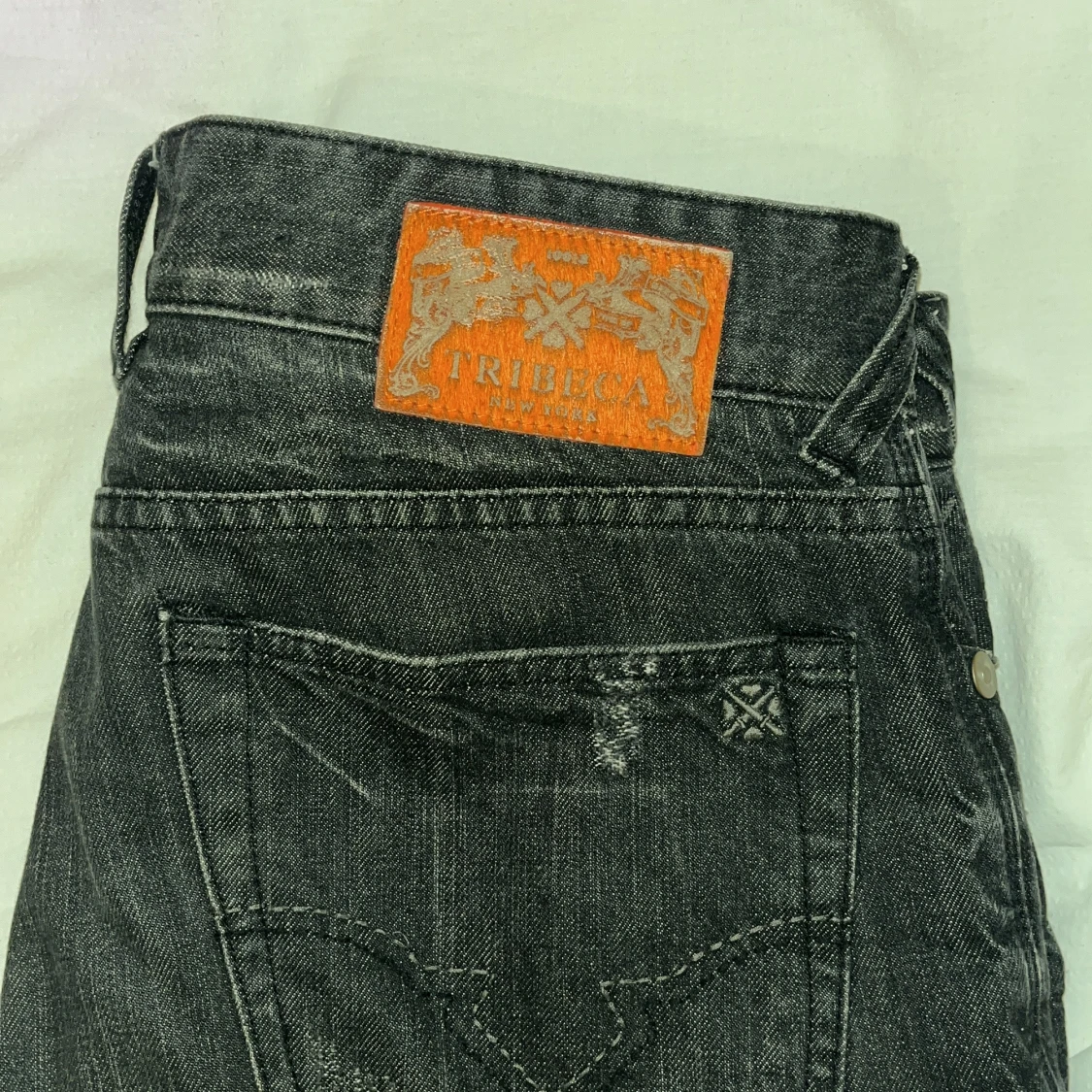 Svarta jeansbyxor från Tribeca - 2