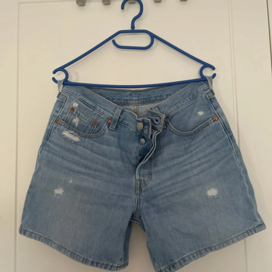 Blå jeansshorts från Levi's - 1
