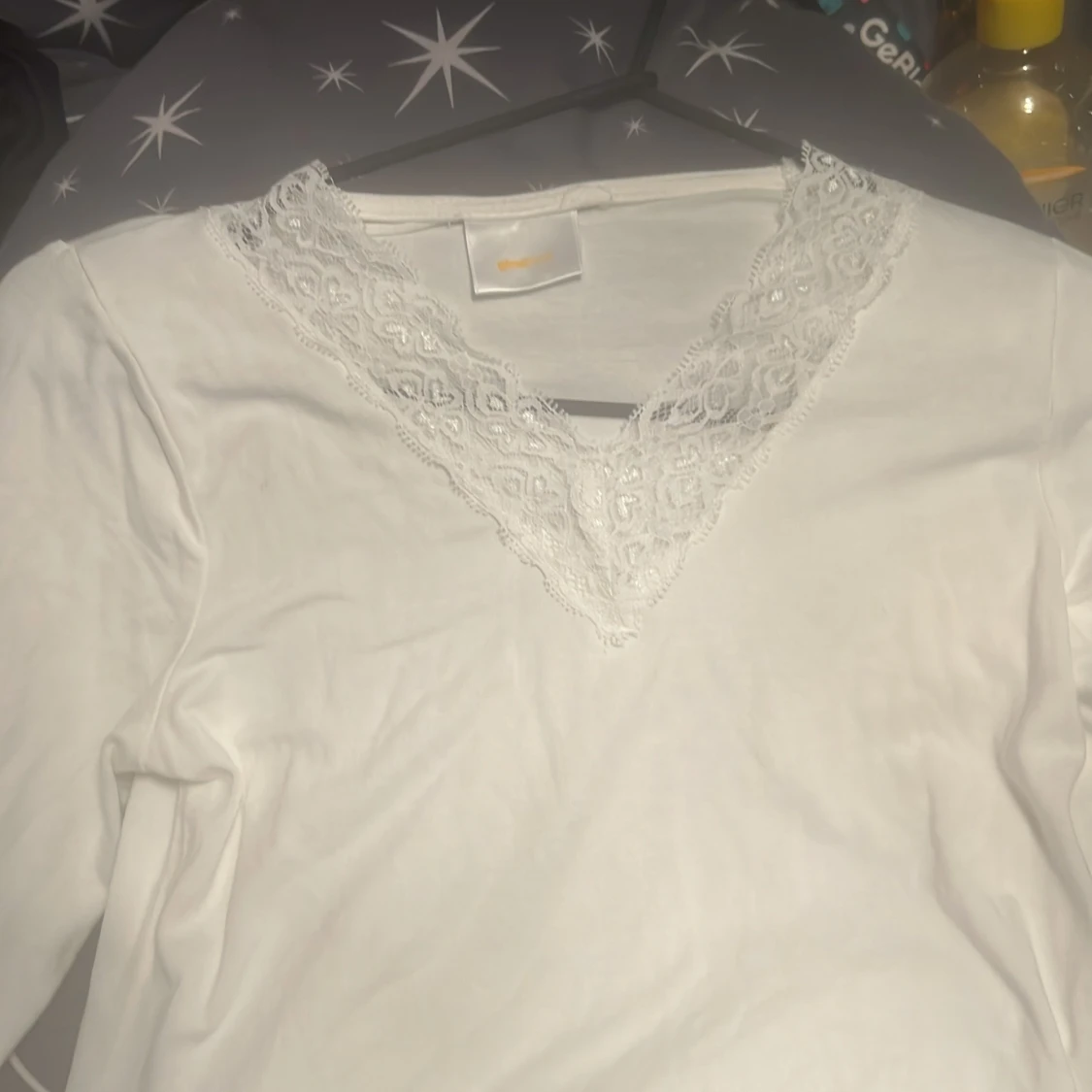 Vit långärmad topp från Gina Tricot - 4