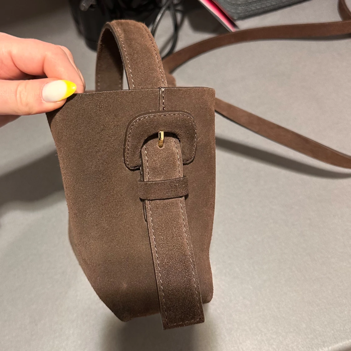 Brun mocka handväska - 1