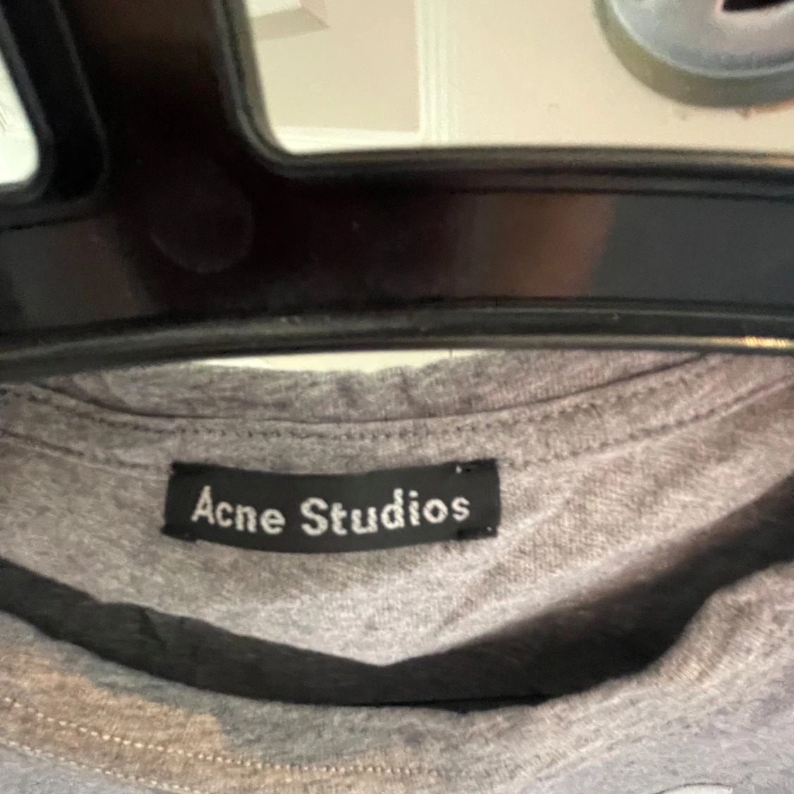 Grå t-shirt från Acne Studios - 2