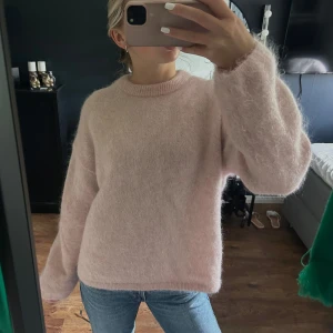 Rosa mohair  - Supersnygg populär tröja från Hm i mohair💗