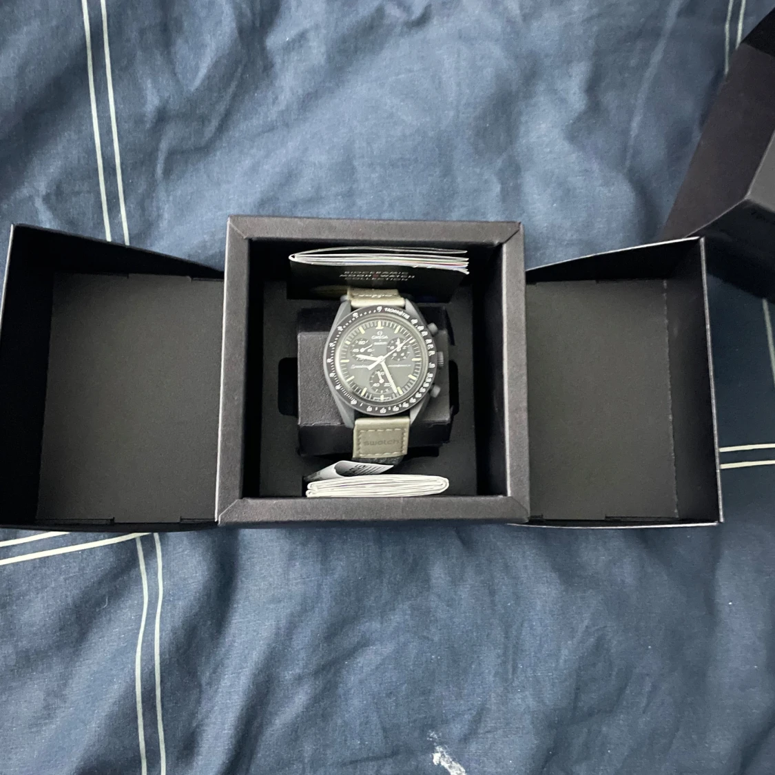 Omega x Swatch MoonSwatch Mercury - 2