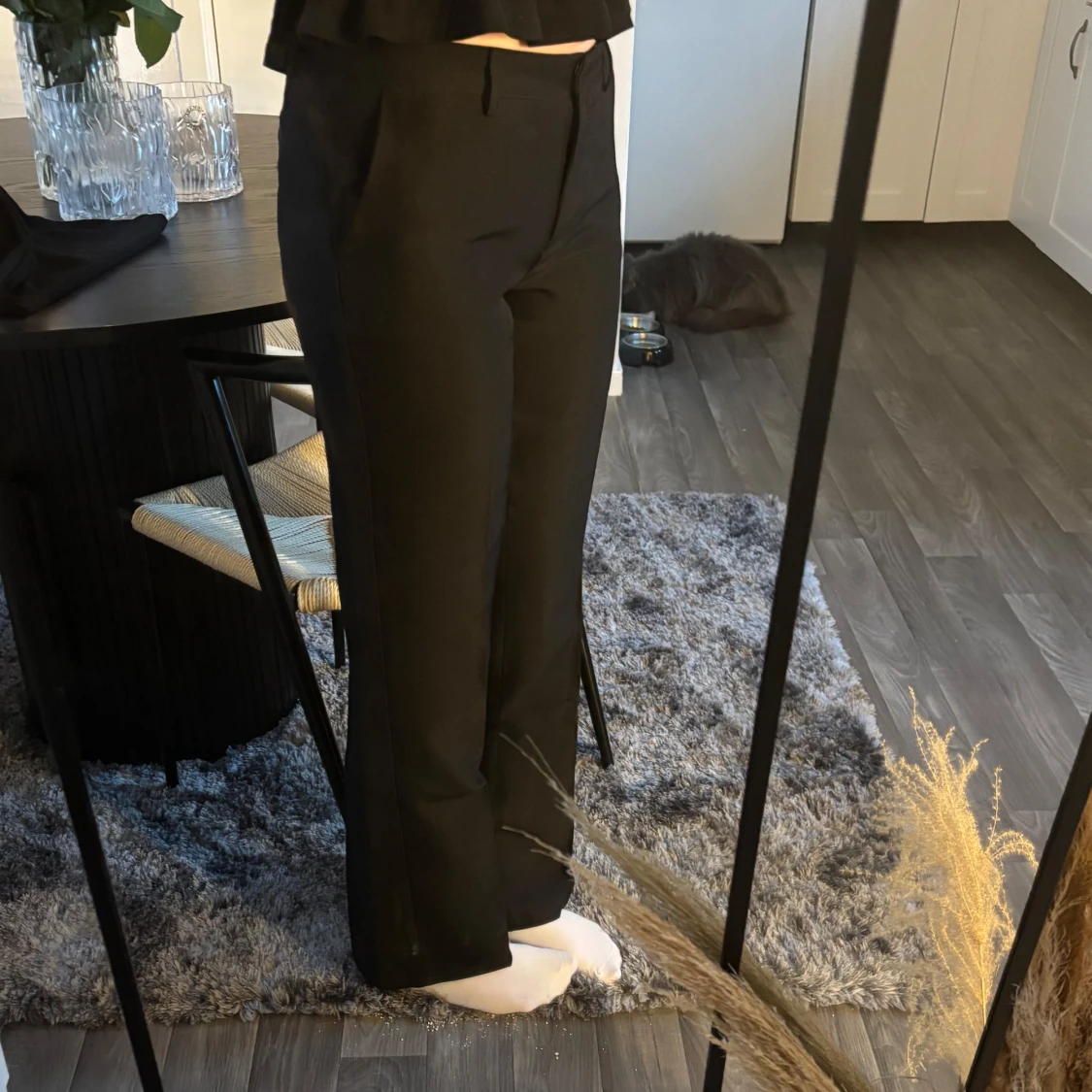 Svarta kostymbyxor med raka ben - 1