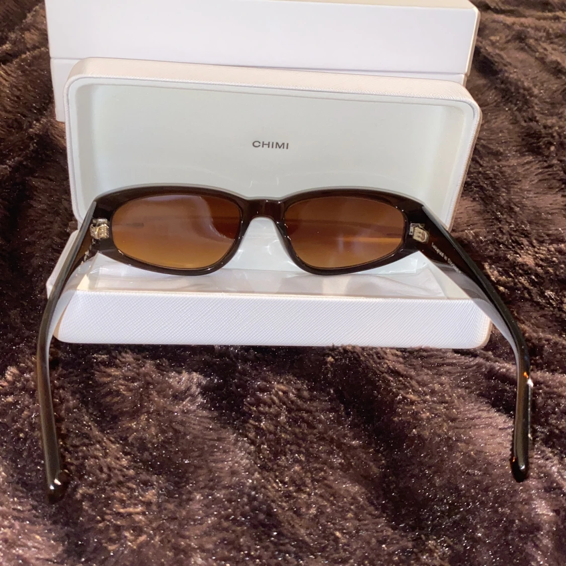 Bruna solglasögon från CHIMI - 1