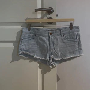 Lågmidjade shorts - Snygga Lågmidjade shorts
