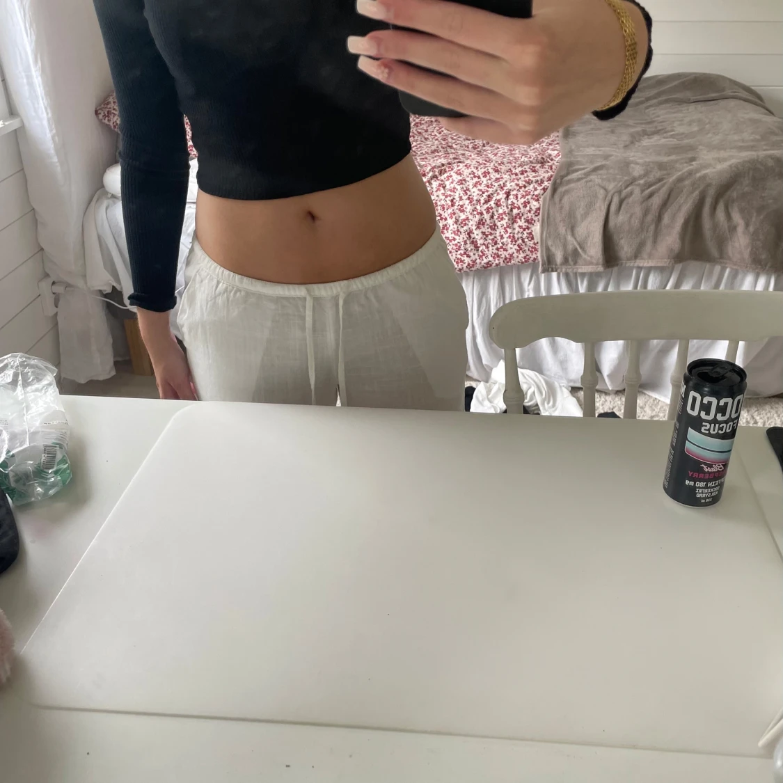 Svart ribbad polotröja  - 1