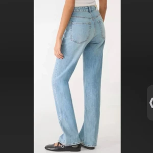 Ljusblå raka jeans, stradivarius, strl 36, dam  - Straight fit, helt nya med prislapp, storlek 36, 