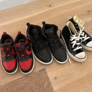 3 par barnskor - Säljer 3 par barnskor från Jordan, Nike och Converse. Nike är storlek 31 och kostar 200kr. Jordan är storlek 33 och kostar 350kr. Converse är storlek 31 och kostar 250kr.😁