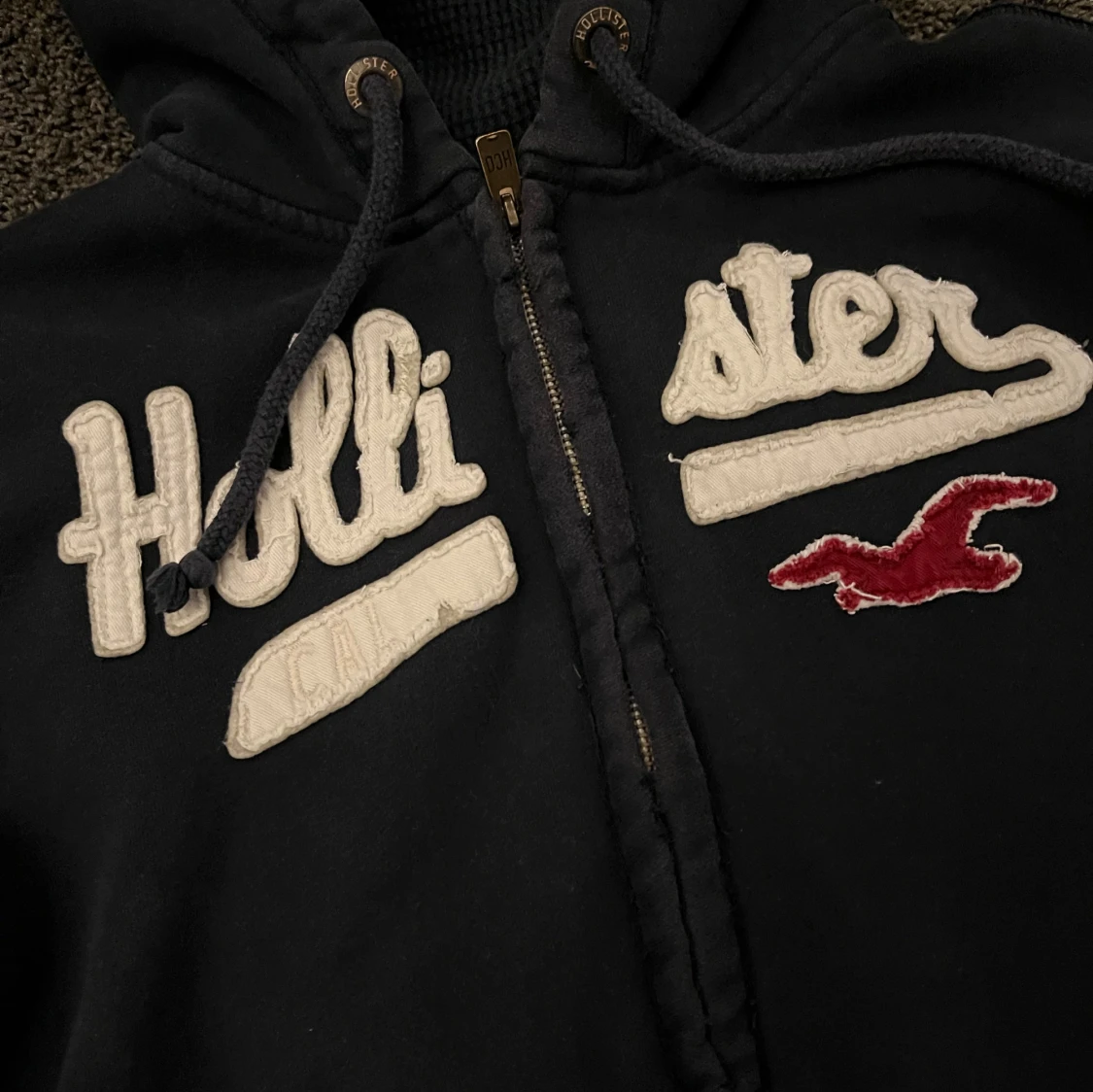Distressed Hollister zip hoodie  - 2