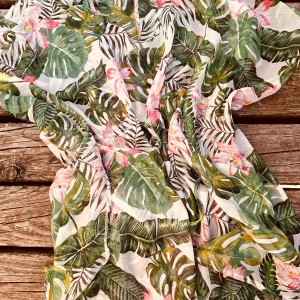 Fin tunika från MyWear! - Fin tunika/strandtunika i fina färger med dragsko i midjan i storlek L/XL (44-46) från MyWear. Nyskick!