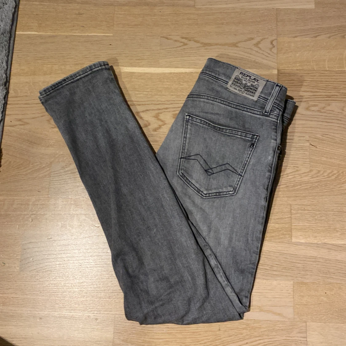 Grå Replay jeansbyxor