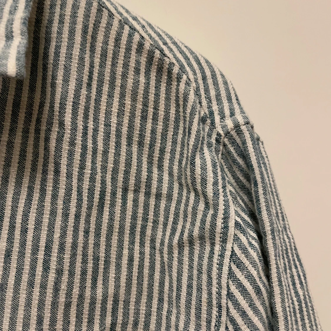 Randig linneskjorta från Zara - 1