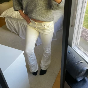 Lågmidjade jeans - Jätte snygga jeans från h&ms barnavdelning 💕