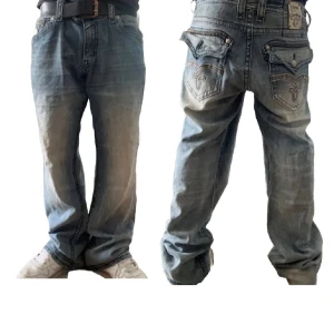 Rock revival baggy jeans - Knappt slitna bra skick storlek 36 (LÅNADE BILDER) 