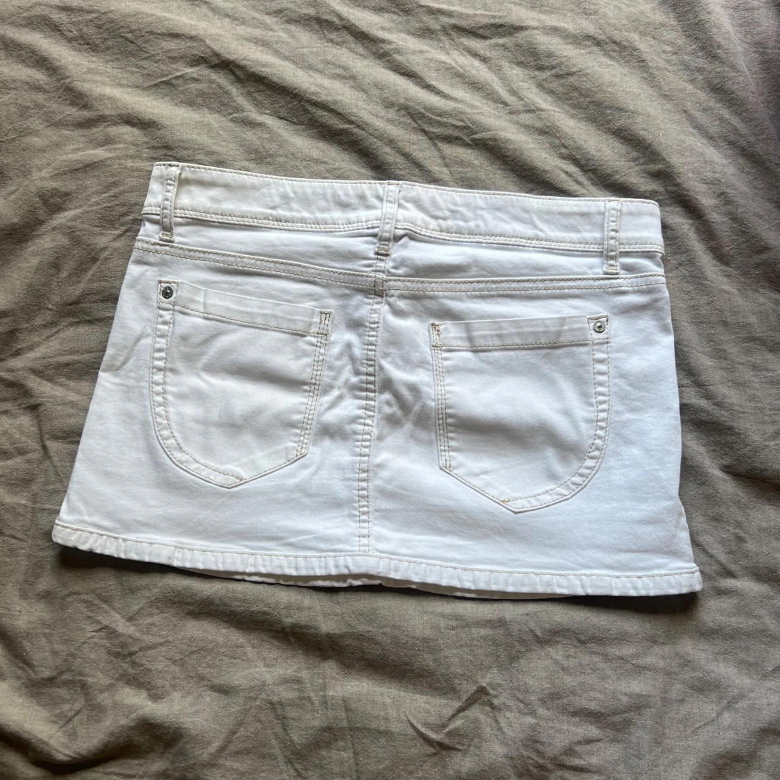 Vit lågmidjad jeanskjol - 1