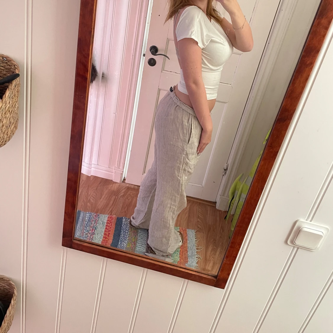 Beige linnebyxor från Brandy Melville - 2