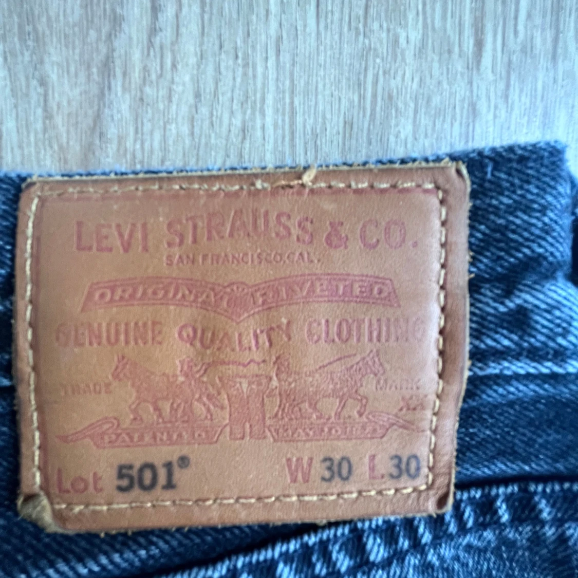 Levi's 501 svarta jeans W30 L30 - 2