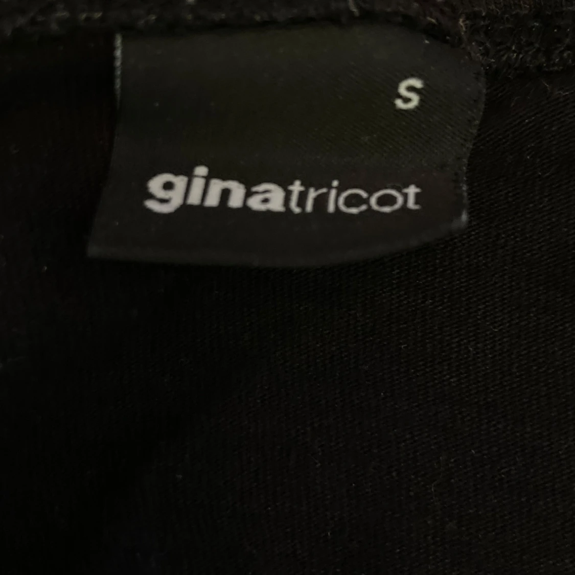 Svart och vitt linne Gina Tricot - 4