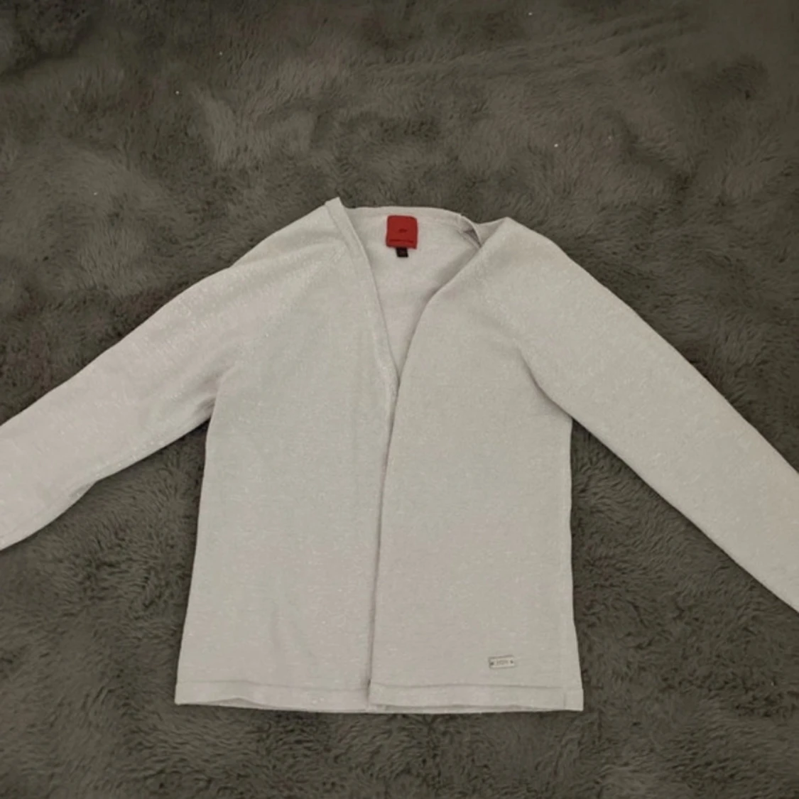 Ljusgrå kofta från JDY