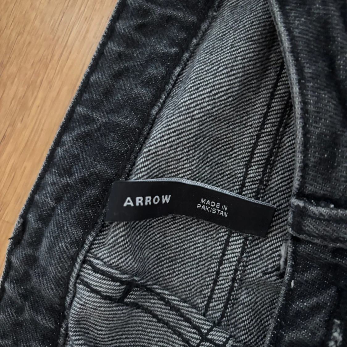 Svarta jeansbyxor från Weekday Arrow - 1