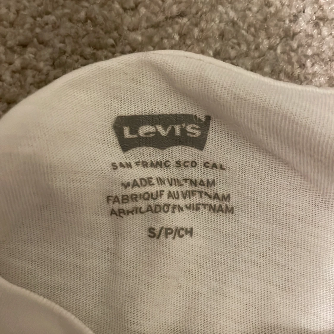 Vit Levis T shirt  - 2
