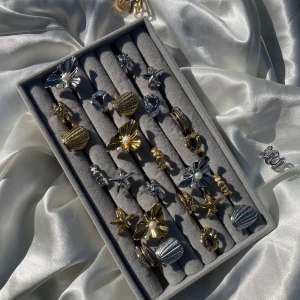 Rostfria ringar - Superfina rostfria ringar😍 från 55kr/st💖 finns att beställa hos Bernbergjewelry.se🫧 vi tar tyvärr inga beställningar via plick utan endast via hemsidan 🤗 hör av er vid frågor! 