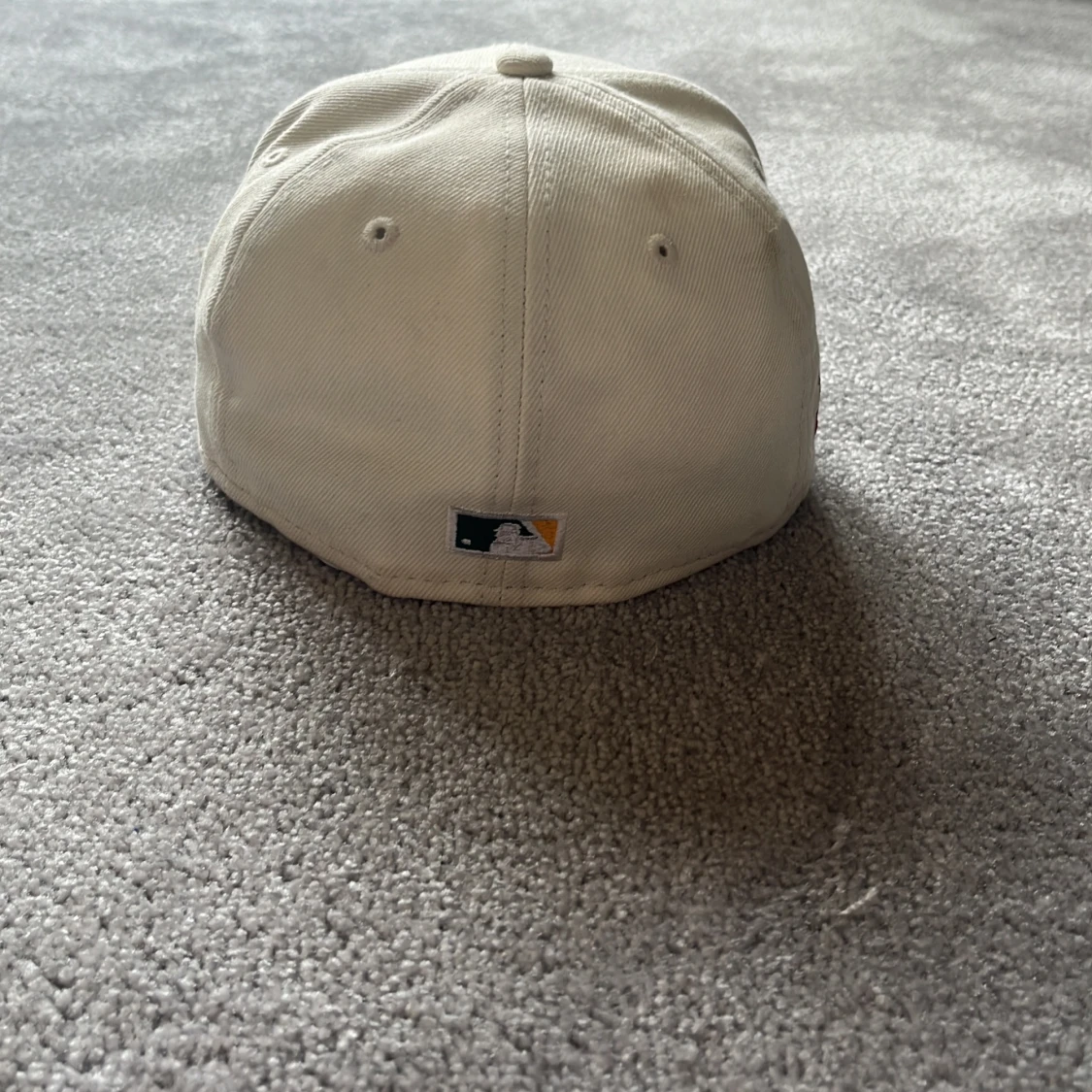 Vit keps från new era - 2