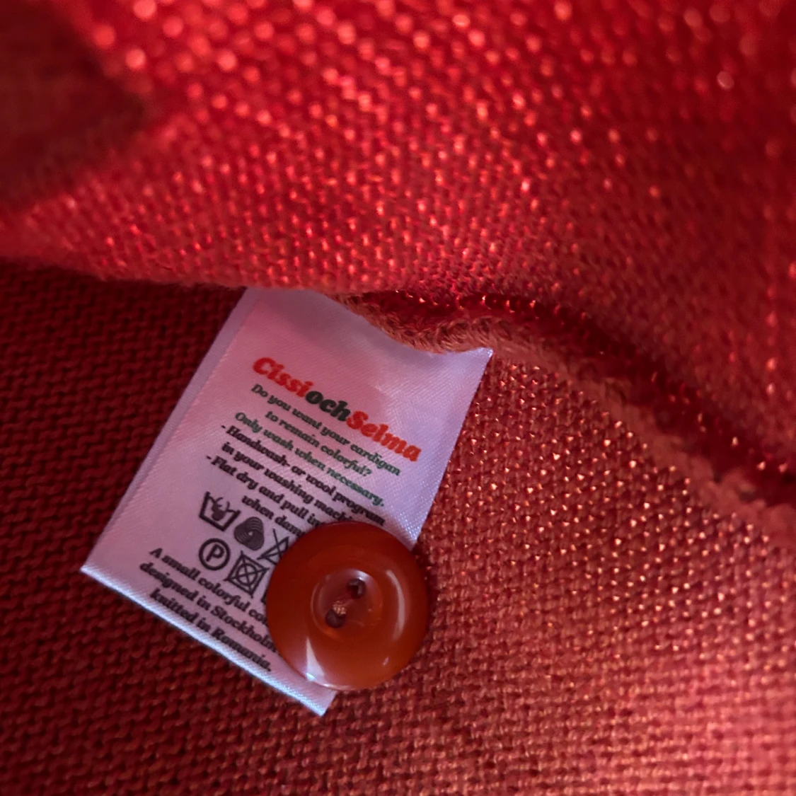 Rostfärgad stickad cardigan från Cissi och Selma - 3