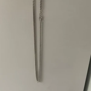 Halsband i äkta silver - Halslänk, pansarlänk i äkta silver. Längd: 50 cm