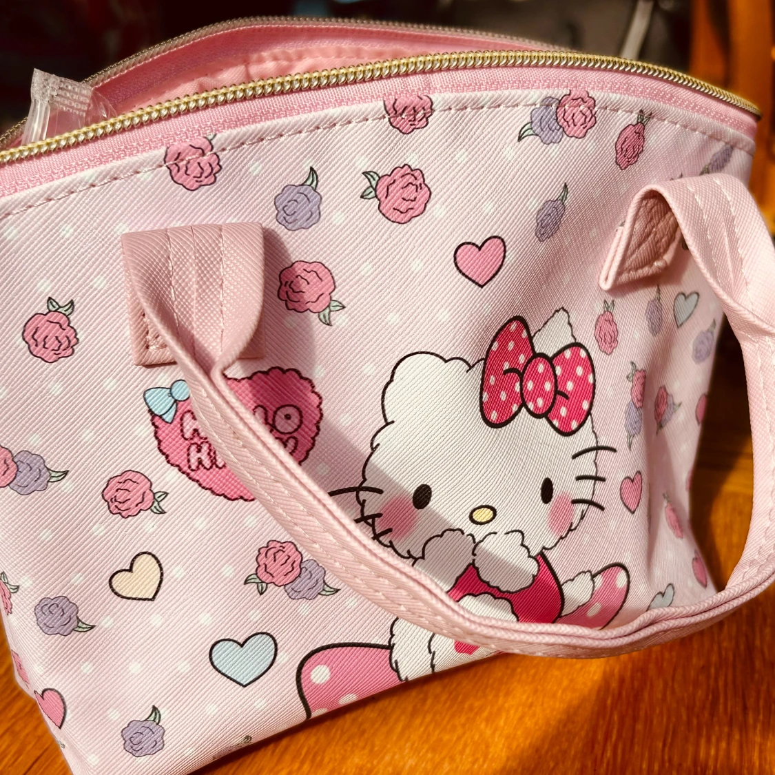 Söt liten väska med Hello Kitty-motiv! - 1