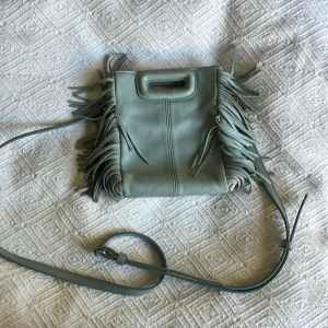 INTRESSEKOLL MAJEVÄSKA - Hej, vill kolla om någon kan tänka säg byta något mot denna. Är öppen för allt möjligt hör av er vid frågor!!