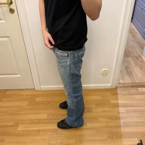 Vintage bootcut Diesel jeans - Säljer en riktigt fet jeans från diesel. Jeansen har bootcut passform waist 30 lenght 32
