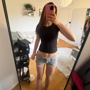 Ribbad t-shirt - Ribbad t-shirt i storlek xs🩷🩷