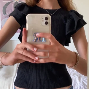 Zaratopp  - Fin topp från zara i S💕