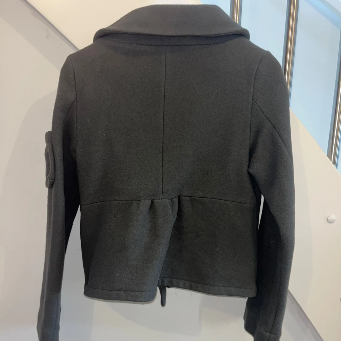 Mörkgrå jacka från Odd Molly - 1