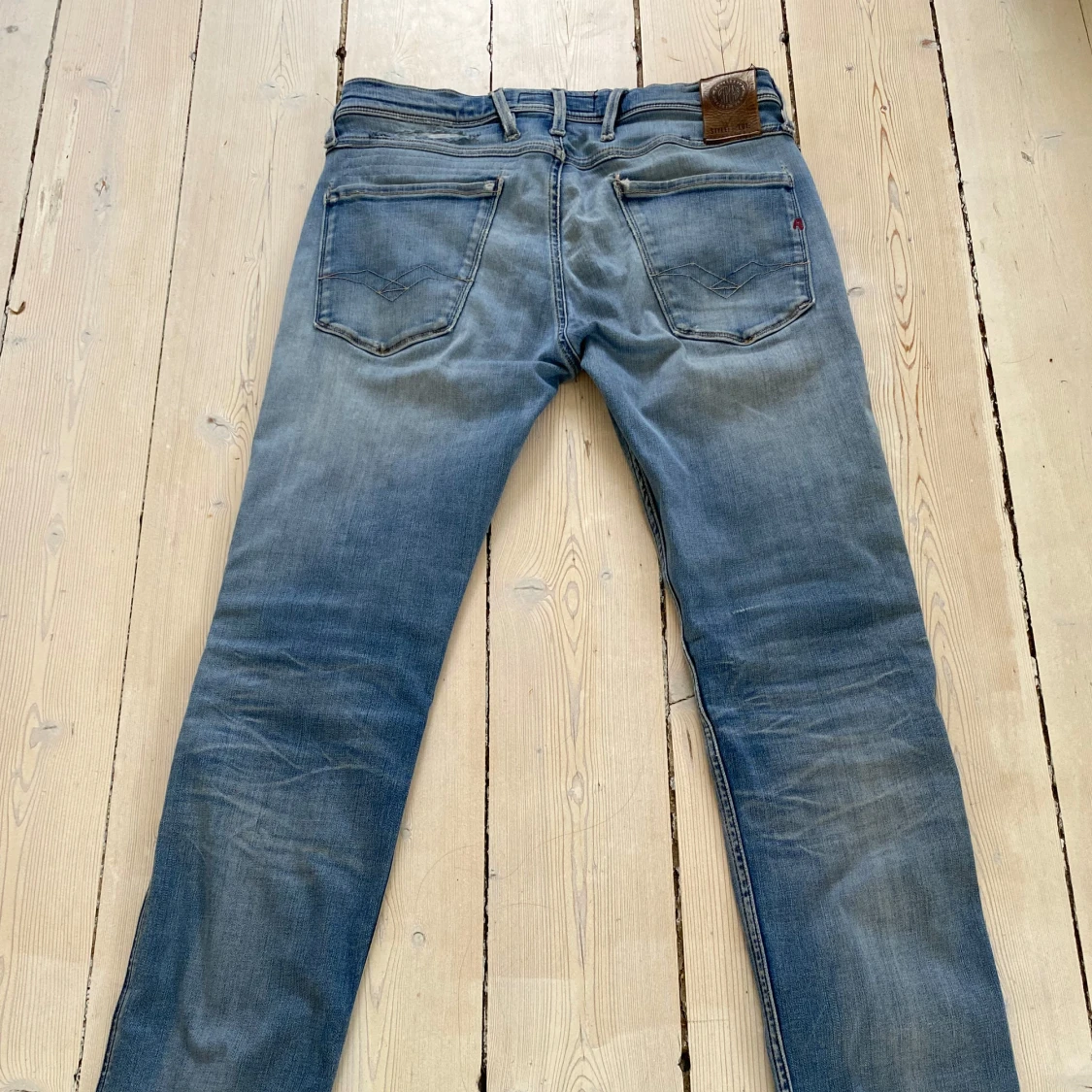 Replay Anbass ljusblå jeansbyxor - 1